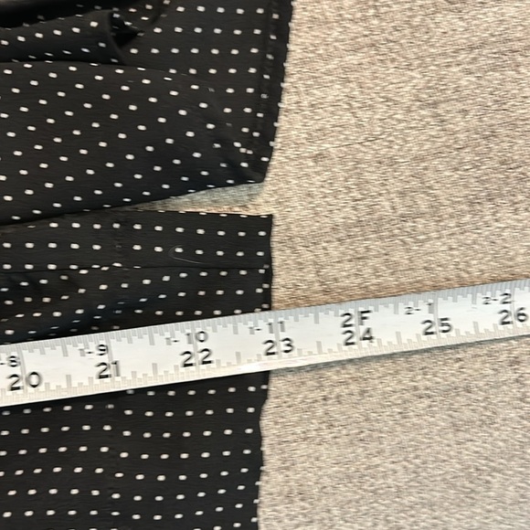LIZ CLAIBORNE POLKA DOP DRESSY BLOUSE SIZE PM - Picture 15 of 15